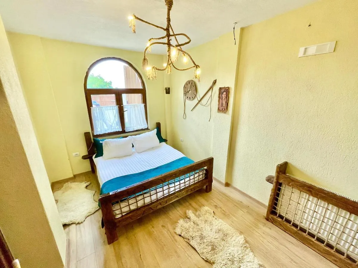 Villa Konda Tushemisht Pogradec Albania